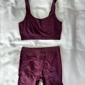 Fabletics Plum Ribbed Scoop Sports Bra & High-Waist Leggings Set